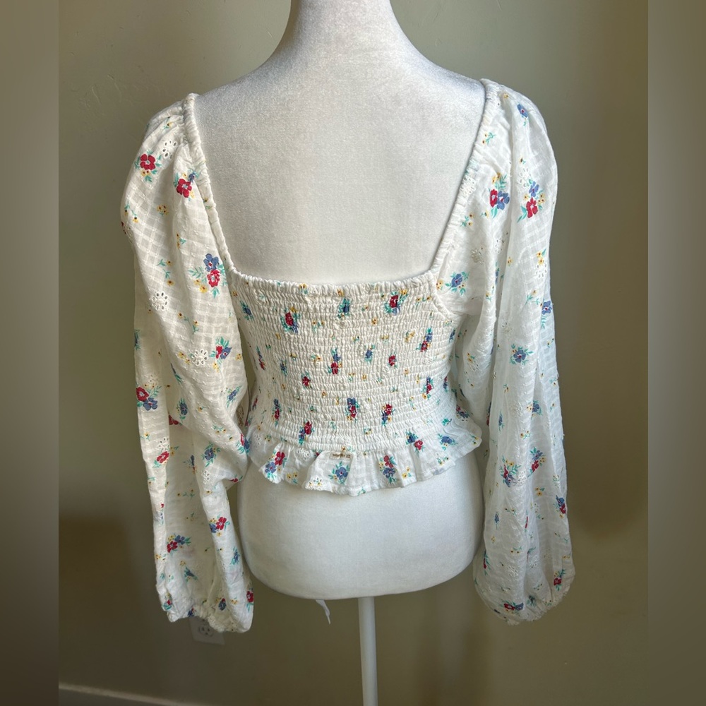 Billabong x Wrangler White Floral Balloon Sleeve Crop Top Size M $80 Smocked NEW - Picture 2 of 12